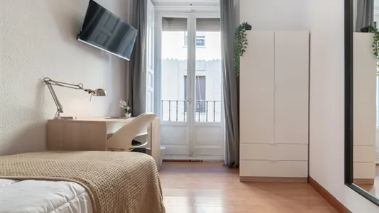 Rooms in Madrid Chamberí - photo 4