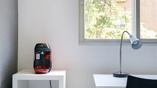 Rooms in Guadalajara - photo 5