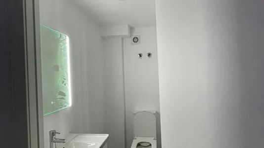 Rooms in Manises - photo 8