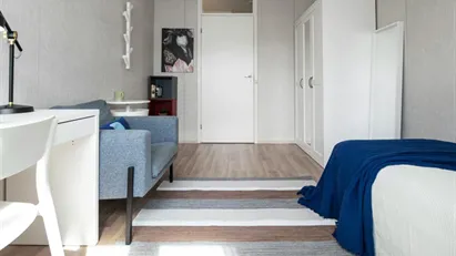 Room for rent in Helsinki Läntinen, Helsinki