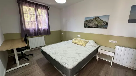 Rooms in Cerdanyola del Vallès - photo 3