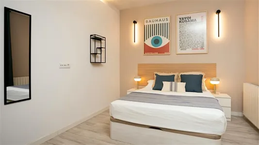Rooms in Barcelona Eixample - photo 4