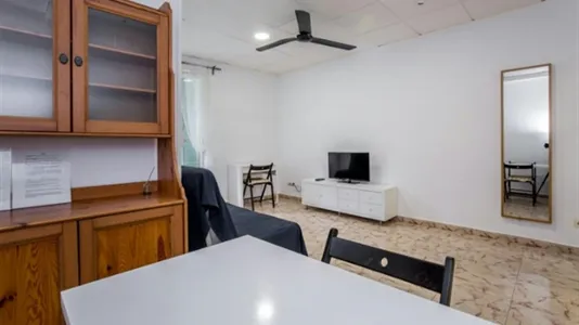 Apartments in Barcelona Ciutat Vella - photo 10