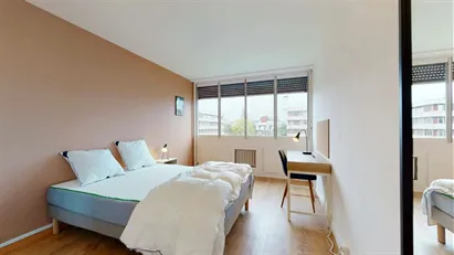 Room for rent in Nogent-sur-Marne, Île-de-France