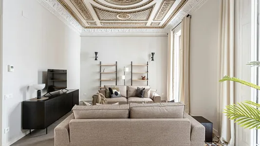 Apartments in Barcelona Ciutat Vella - photo 7