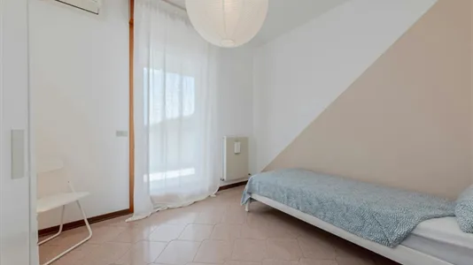 Rooms in Padua - photo 1