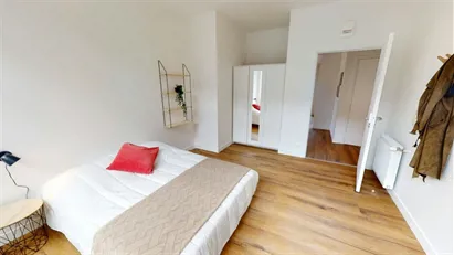 Room for rent in Nanterre, Île-de-France