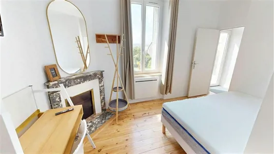 Rooms in Clermont-Ferrand - photo 3