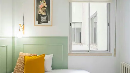 Rooms in Madrid Centro - photo 10