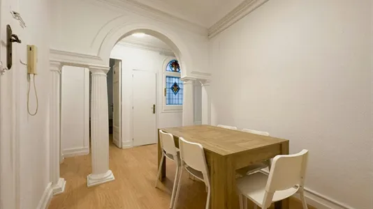 Rooms in Barcelona Ciutat Vella - photo 7