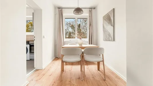 Apartments in Berlin Steglitz-Zehlendorf - photo 4