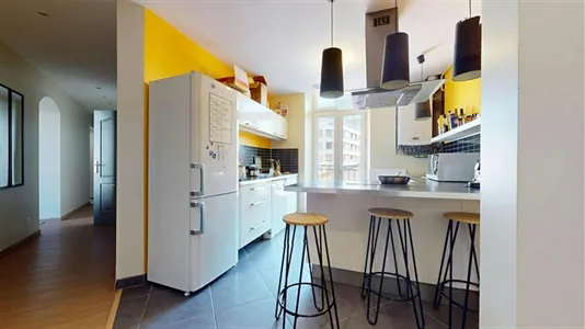 Rooms in Saint-Julien-en-Genevois - photo 6