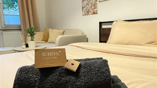 Rooms in Hamburg Nord - photo 1