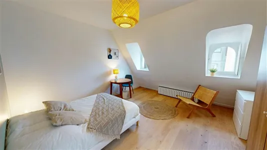 Rooms in Paris 8ème arrondissement - photo 3