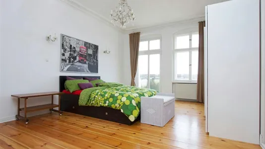 Apartments in Berlin Charlottenburg-Wilmersdorf - photo 4