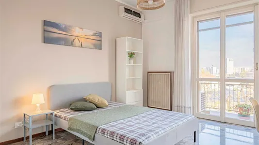 Rooms in Milano Zona 2 - Stazione Centrale, Gorla, Turro, Greco, Crescenzago - photo 1