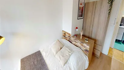 Room for rent in Nanterre, Île-de-France