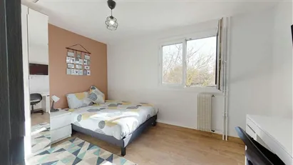 Room for rent in Grenoble, Auvergne-Rhône-Alpes