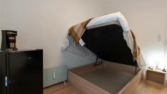 Rooms in Madrid Chamberí - photo 6