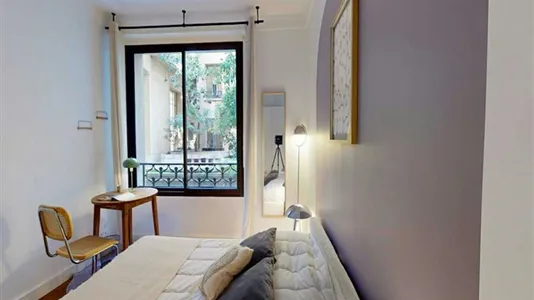 Rooms in Paris 8ème arrondissement - photo 4