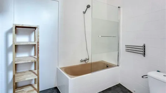 Rooms in Barcelona Eixample - photo 7