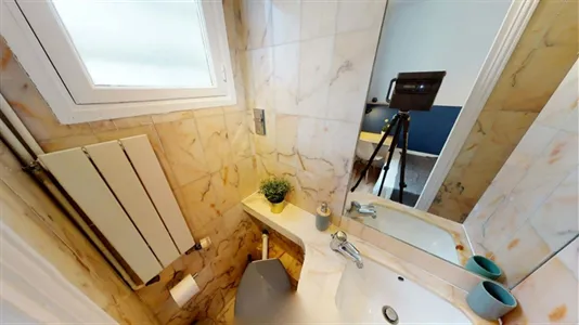 Rooms in Paris 16ème arrondissement (South) - photo 2
