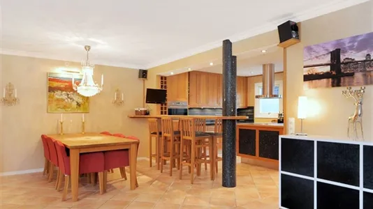 Houses in Täby - photo 11