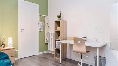Room for rent in Milano Zona 2 - Stazione Centrale, Gorla, Turro, Greco, Crescenzago, Milan