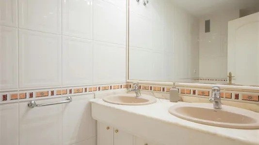 Rooms in Valencia Extramurs - photo 8