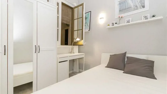 Rooms in Barcelona Eixample - photo 2