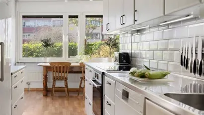 Saltsjöbaden - 3rok - 12mån - 15.985kr/mån