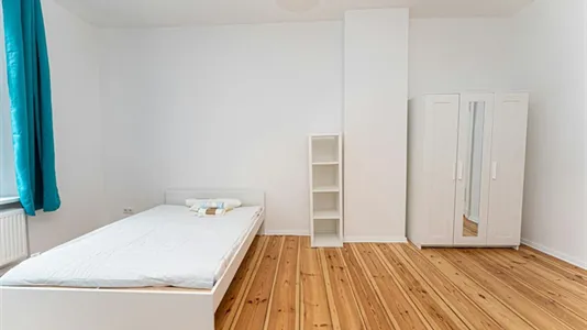 Rooms in Berlin Friedrichshain-Kreuzberg - photo 4
