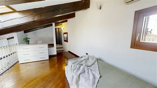 Rooms in Vicenza - photo 3