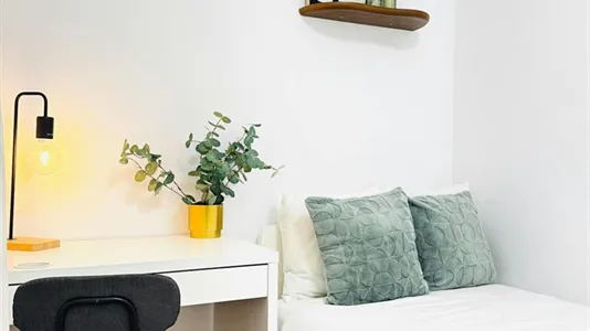 Rooms in Madrid Salamanca - photo 5