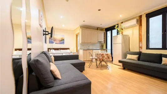 Apartments in Madrid Centro - photo 2