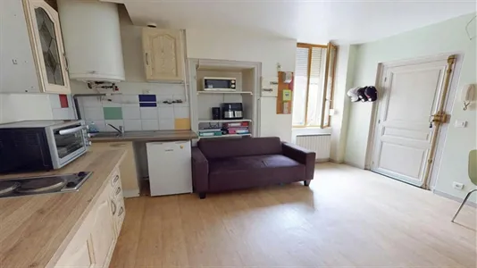 Apartments in Clermont-Ferrand - photo 2