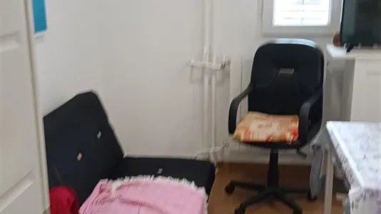 Rooms in Madrid Ciudad Lineal - photo 10