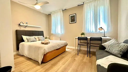 Rooms in Madrid Puente de Vallecas - photo 1