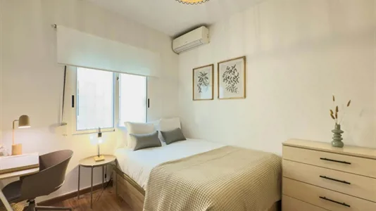 Rooms in Barcelona Les Corts - photo 2