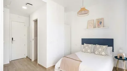 Room for rent in Madrid Fuencarral-El Pardo, Madrid