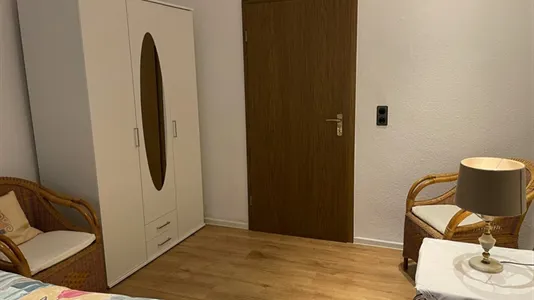 Apartments in Gelsenkirchen - photo 5