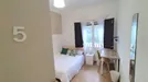 Room for rent, Granada, Andalucía, &lt;span class=&quot;blurred street&quot; onclick=&quot;ProcessAdRequest(12354509)&quot;&gt;&lt;span class=&quot;hint&quot;&gt;See streetname&lt;/span&gt;[xxxxxxxxxxxxx]&lt;/span&gt;