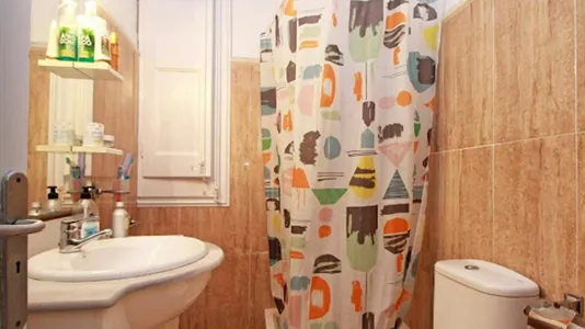 Rooms in Barcelona Eixample - photo 7