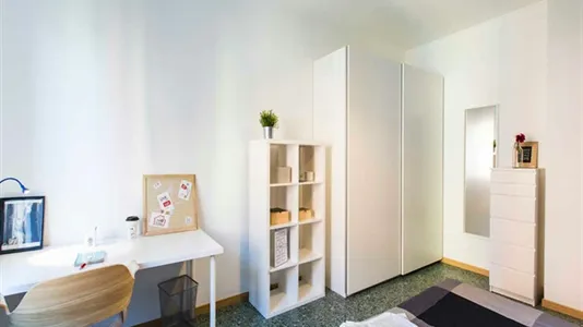 Rooms in Milano Zona 8 - Fiera, Gallaratese, Quarto Oggiaro - photo 4