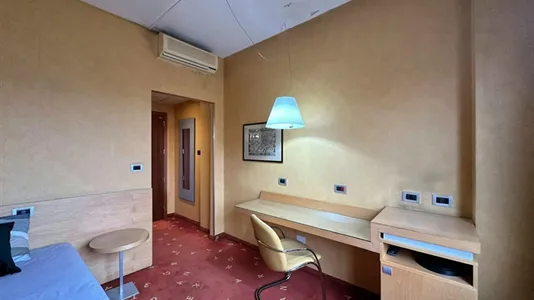 Rooms in Turin - photo 1