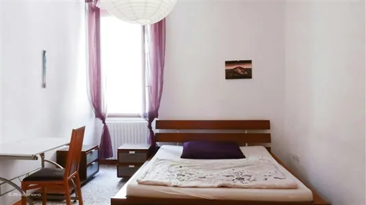 Rooms in Verona - photo 2