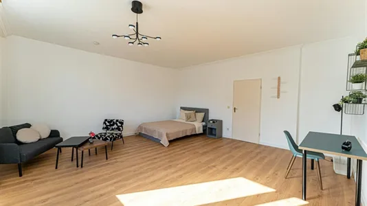 Rooms in Berlin Charlottenburg-Wilmersdorf - photo 2