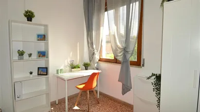 Room for rent in Modena, Emilia-Romagna