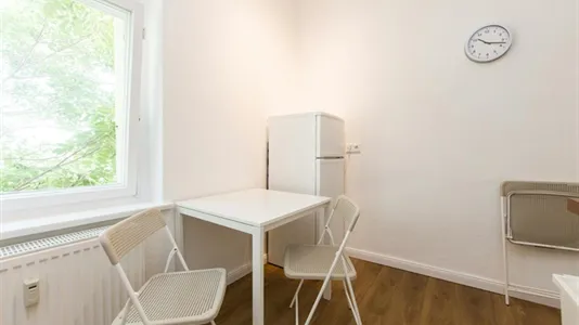 Rooms in Berlin Lichtenberg - photo 8