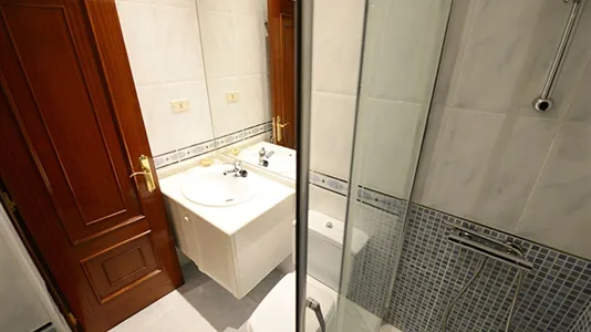 Rooms in Bilbao - photo 8